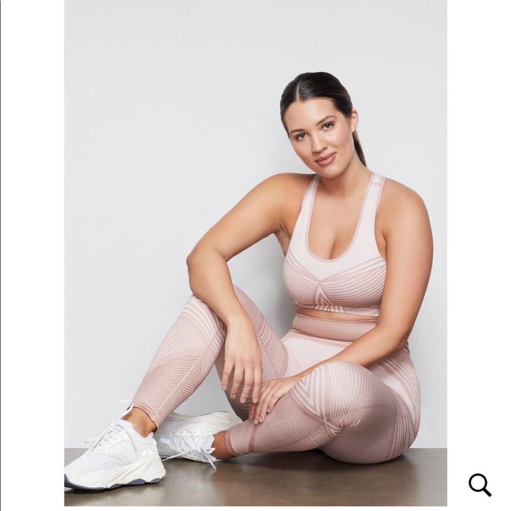 NWT GOOD AMERICAN LEGGING